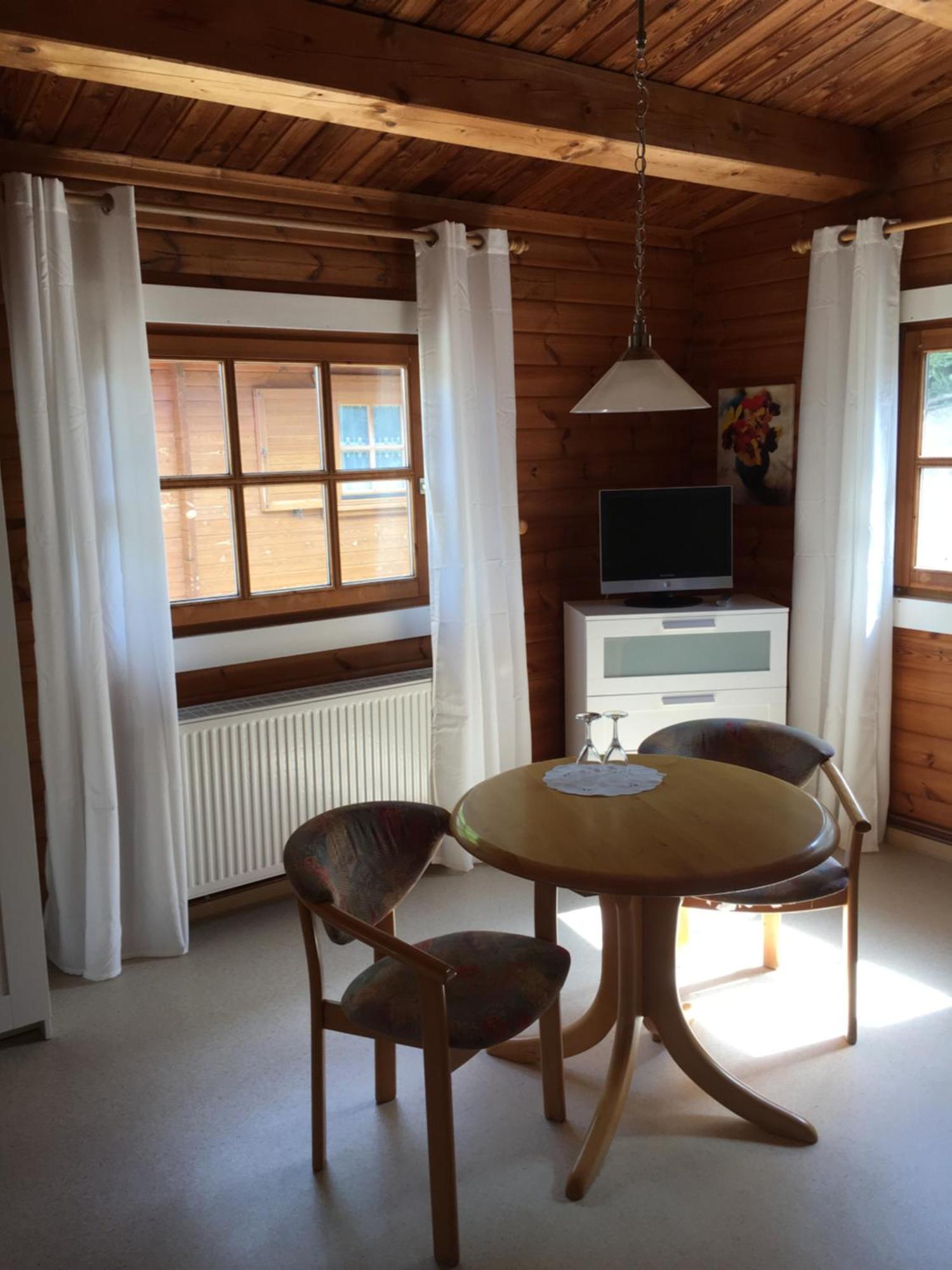 Abb Sportcenter Gaensefurth, Doppelzimmer Ohne Kueche, Standard Doppelzimmer Mit Kueche Hecklingen  Luaran gambar