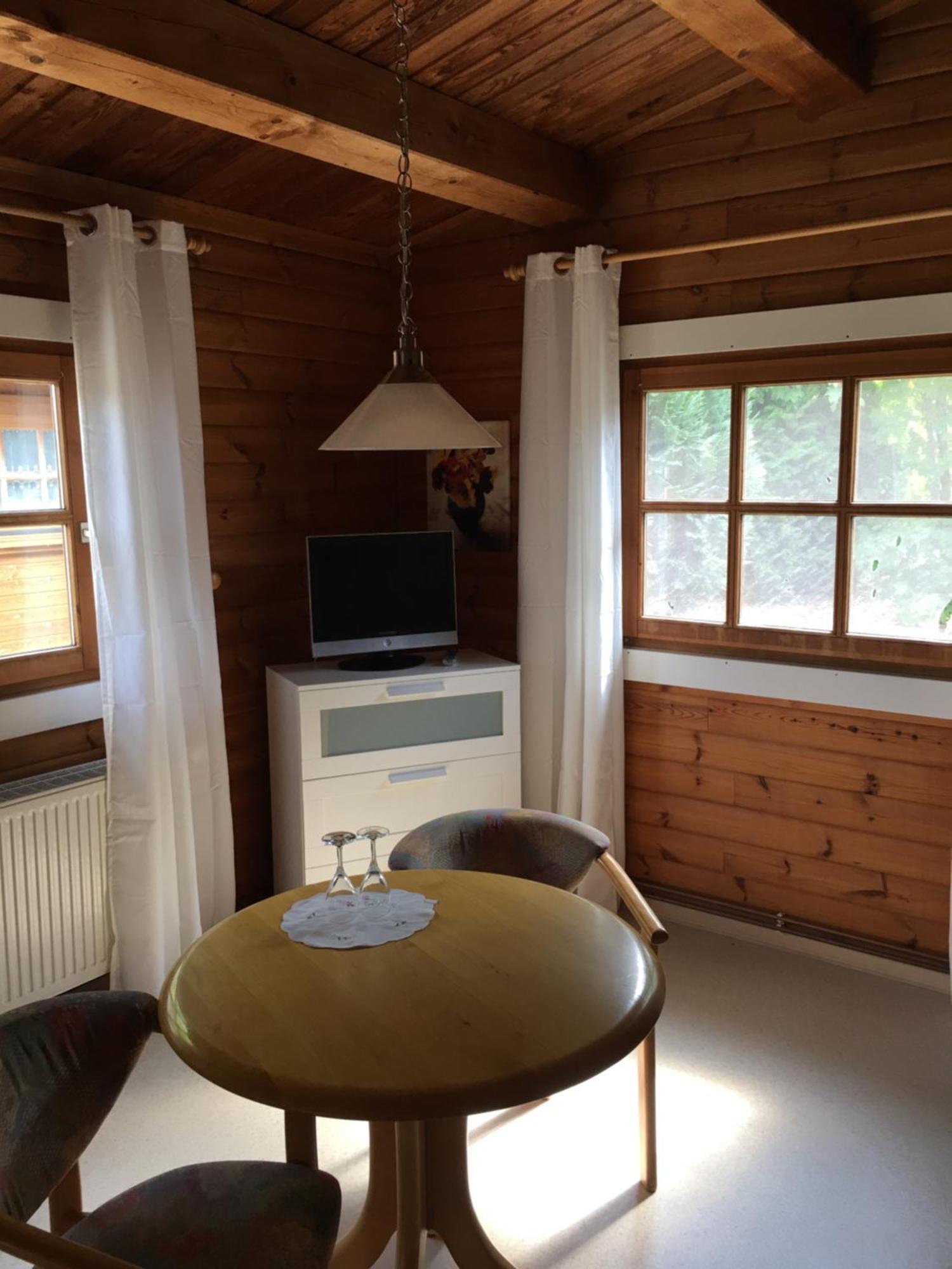 Abb Sportcenter Gaensefurth, Doppelzimmer Ohne Kueche, Standard Doppelzimmer Mit Kueche Hecklingen  Luaran gambar